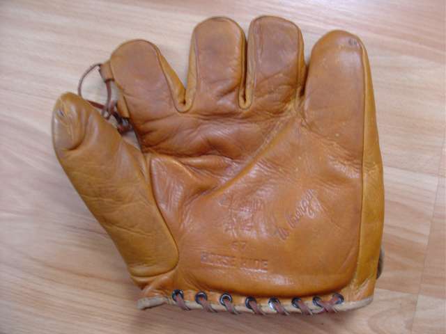 Wally Berger Goldsmith G7 Front